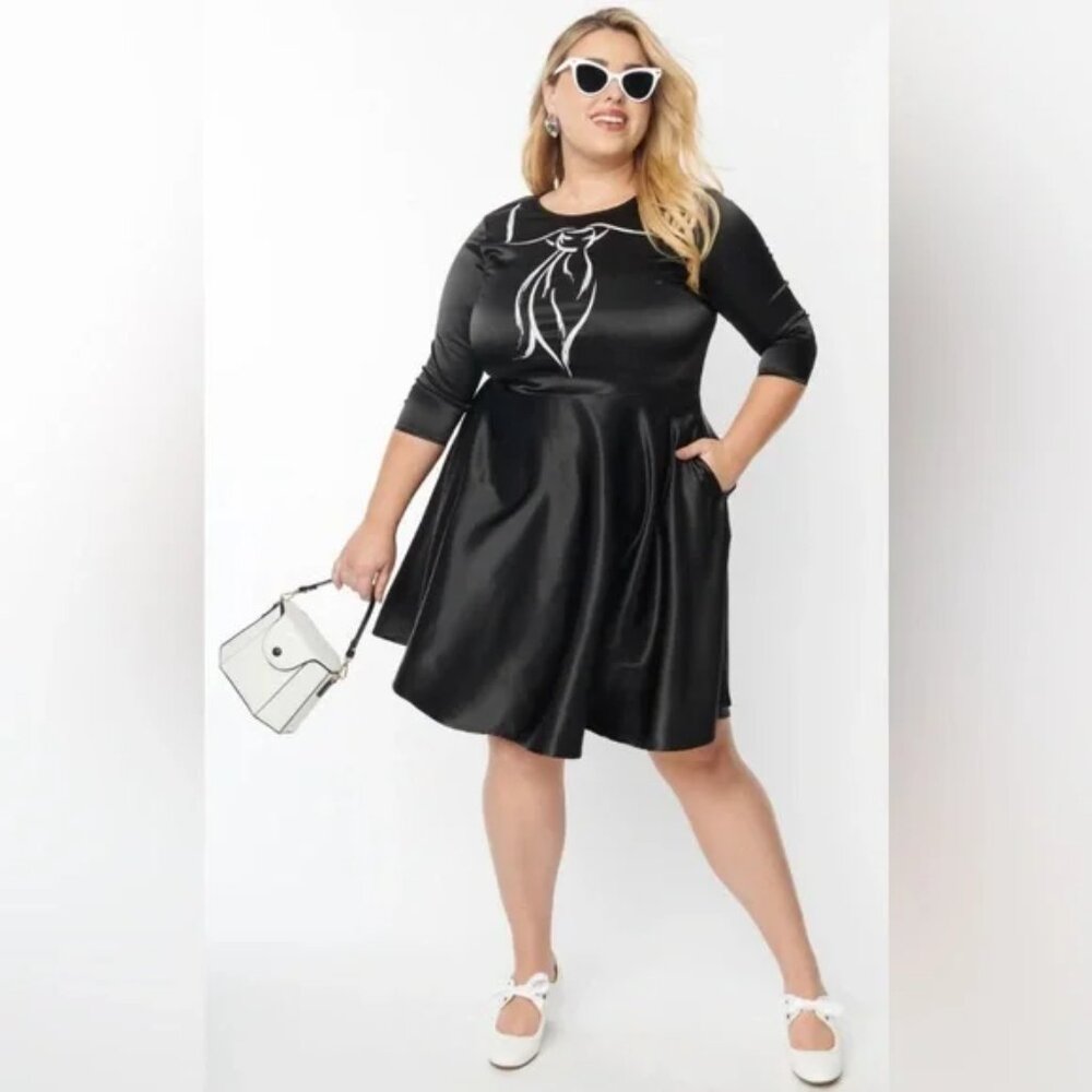 Unique Vintage Black Long Sleeve Dress